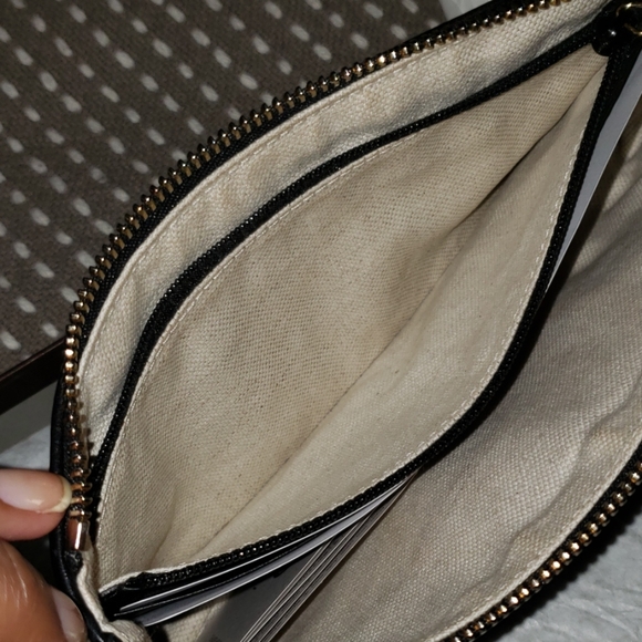 *SOLD*GUCCI black wristlet - Picture 6 of 8